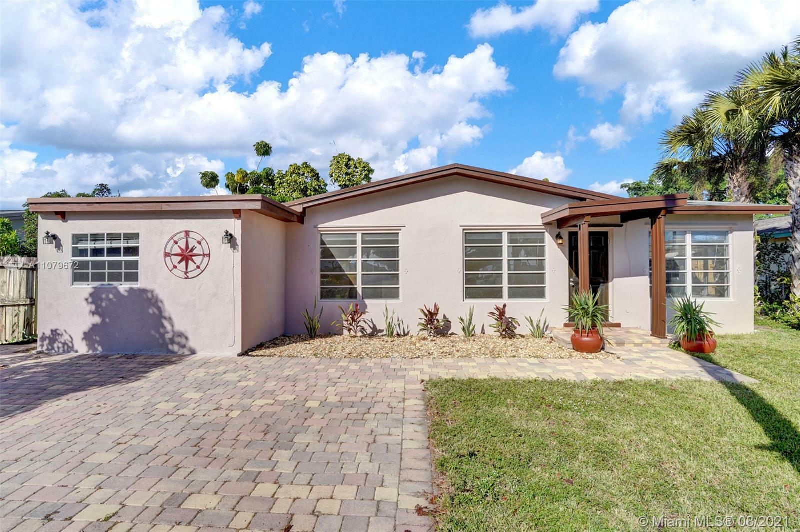 Property Photo:  1131 SW 32nd Ct  FL 33315 