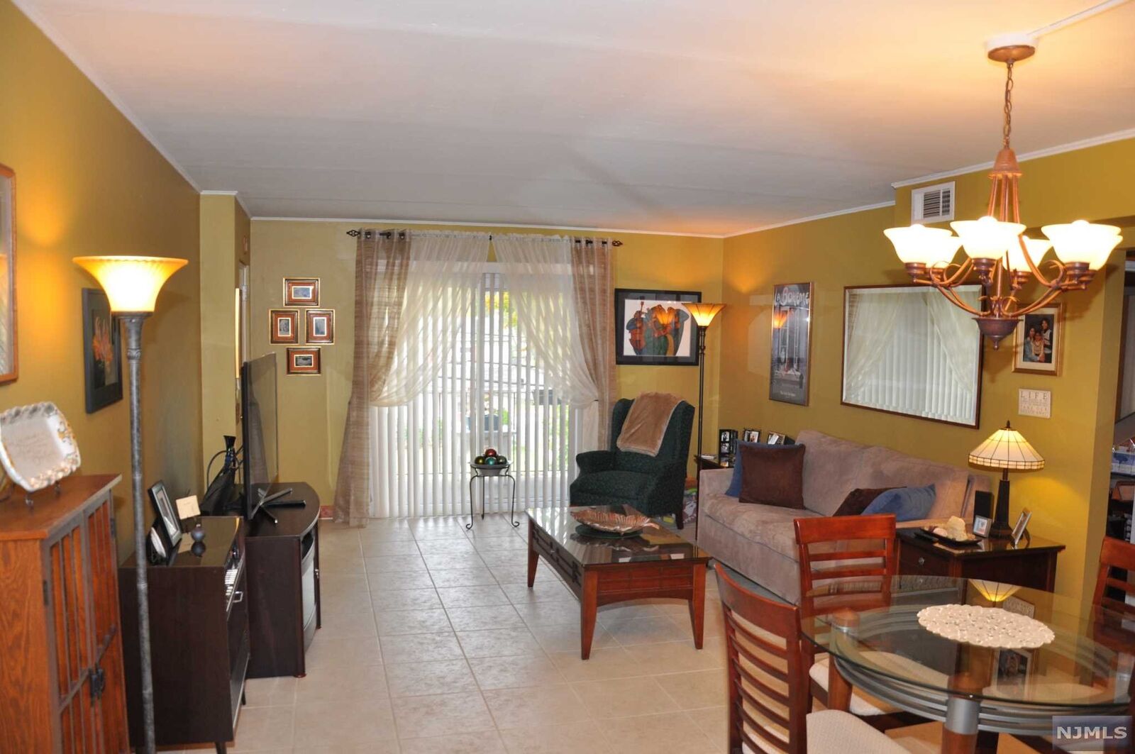 Property Photo:  221 Ringwood Avenue A-13  NJ 07442 