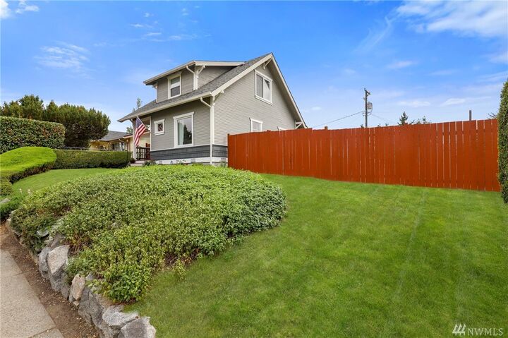 Property Photo:  3815 E J St  WA 98404 