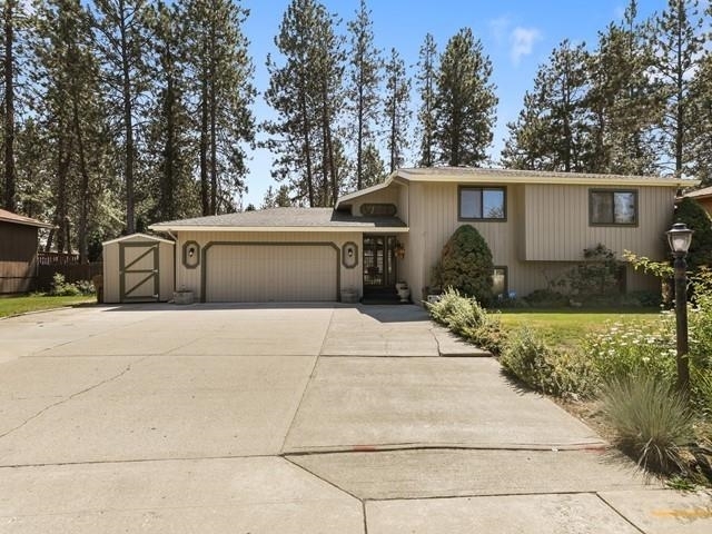 Property Photo: 5419 W Conestoga Ave WA 99208-3860