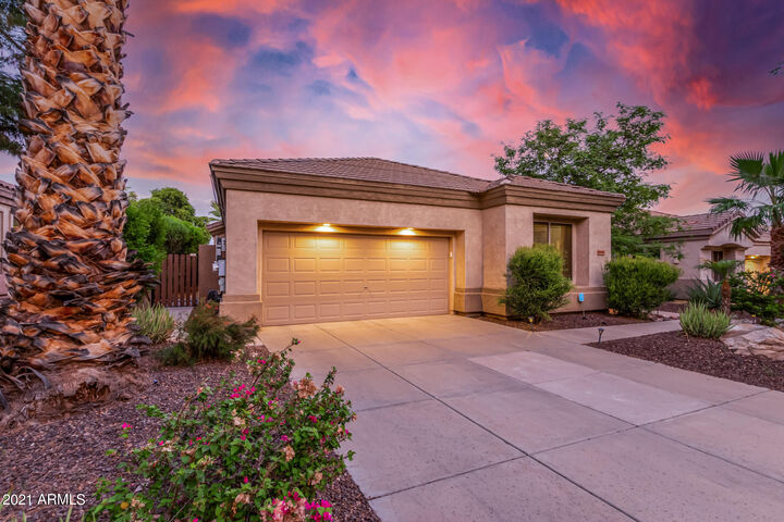 Property Photo: 20941 N 69th Drive AZ 85308
