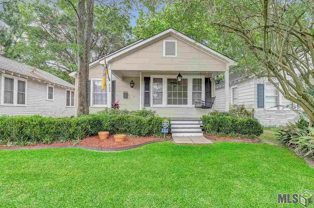 Property Photo: 755 Richland Ave LA 70806