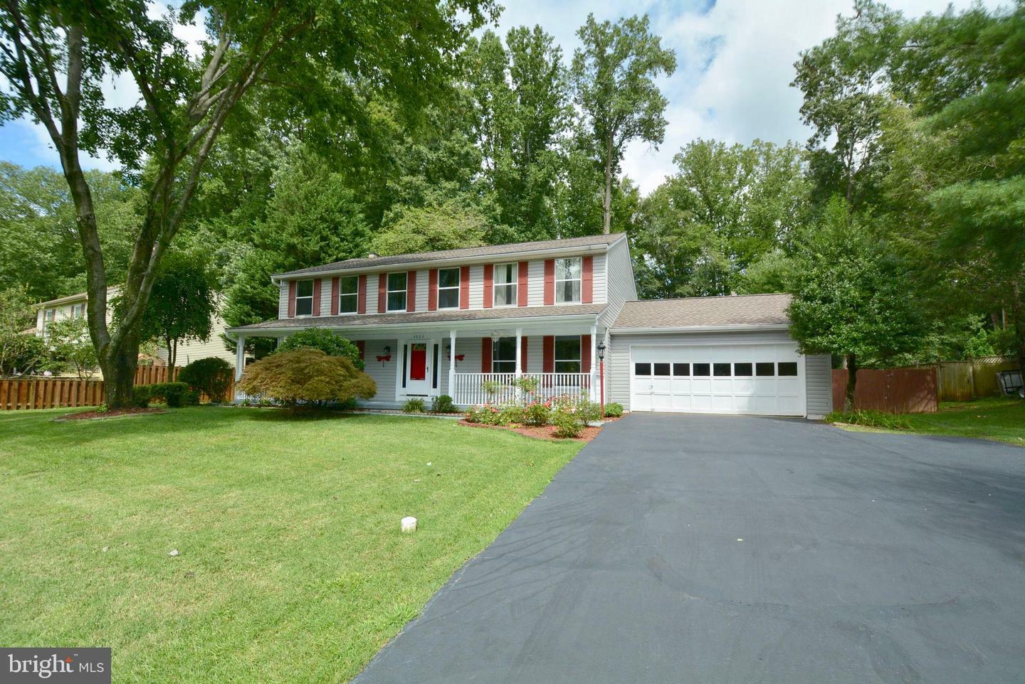 Property Photo:  4864 Tobacco Way  VA 22193 