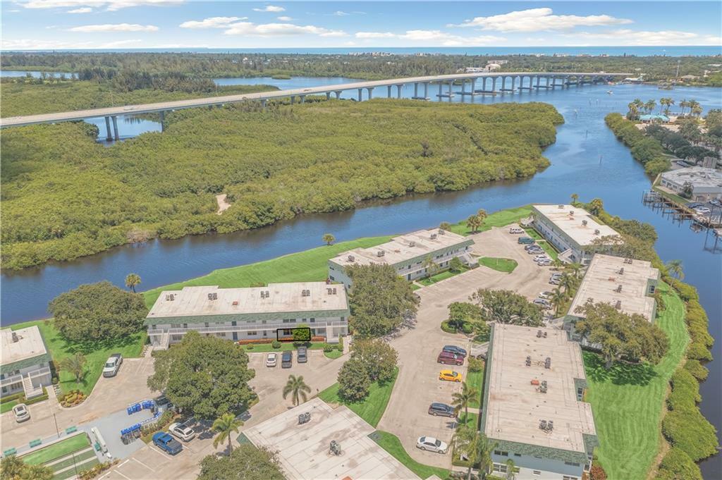 Property Photo:  2800 Indian River Boulevard E2  FL 32960 