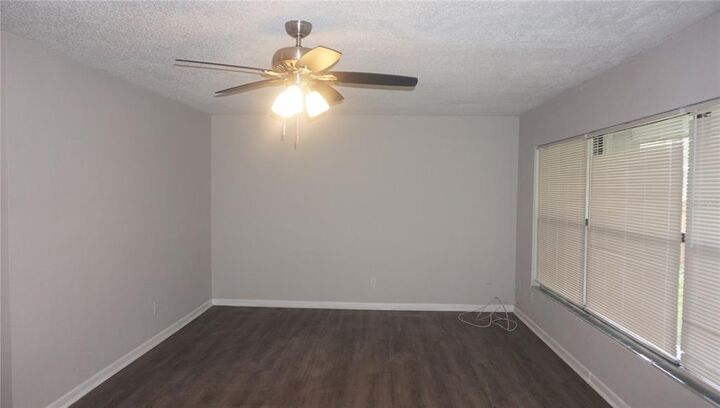 Property Photo:  5401 Russell Avenue 2  FL 33760 