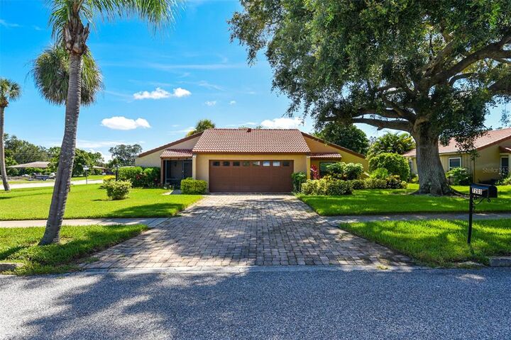 7203 Willow Street  Sarasota FL 34243 photo