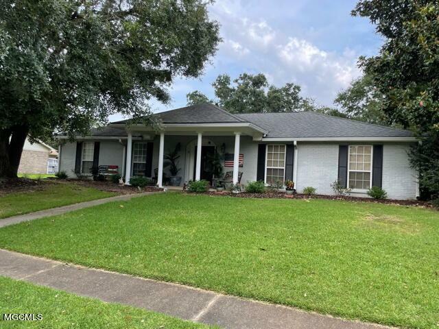 Property Photo:  1001 Sunfish Street  MS 39581 