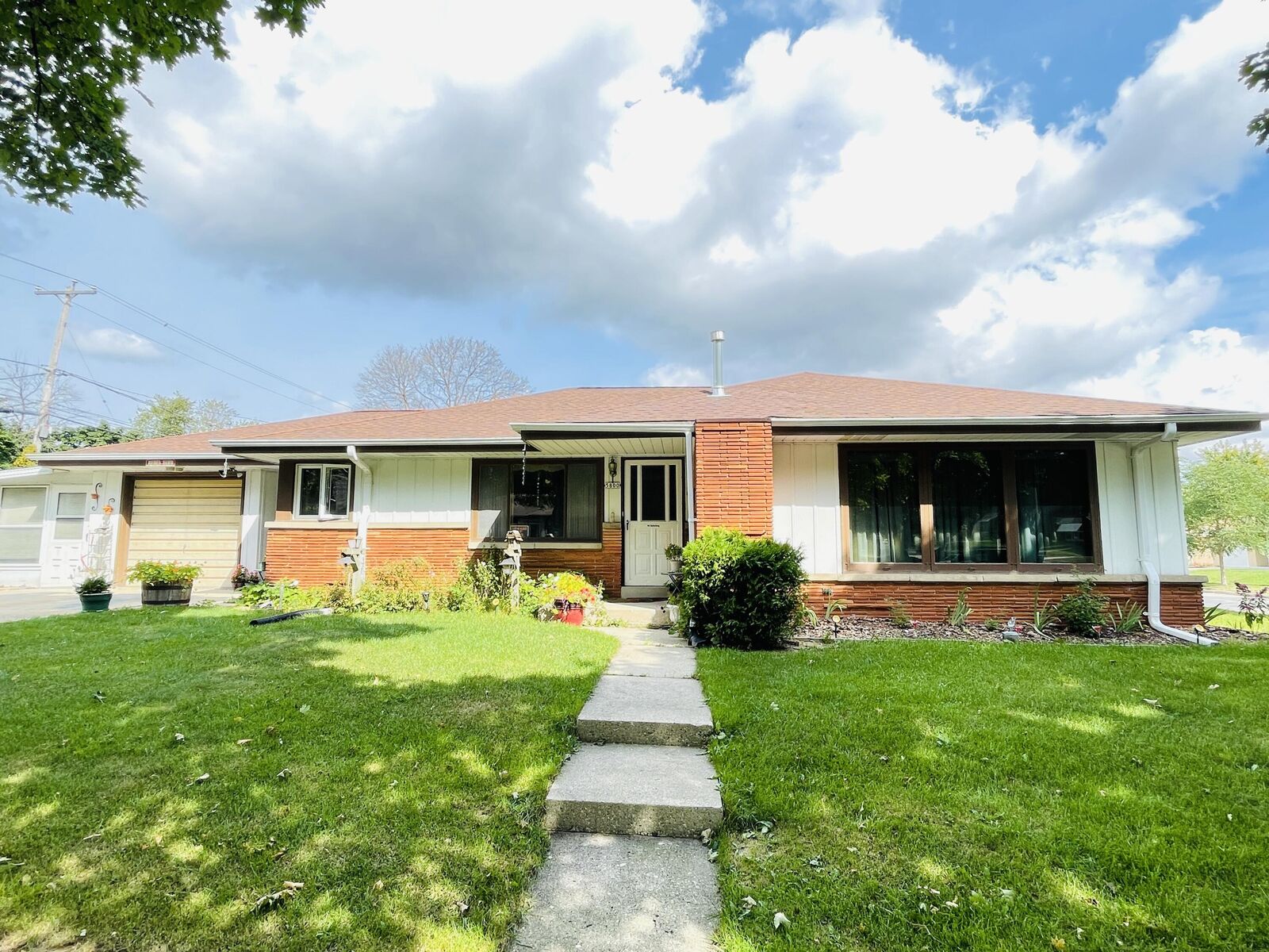 Property Photo: 5800 W Stack Dr WI 53219