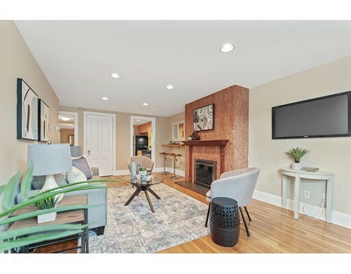 Property Photo:  352 Tappan Street 1  MA 02445 