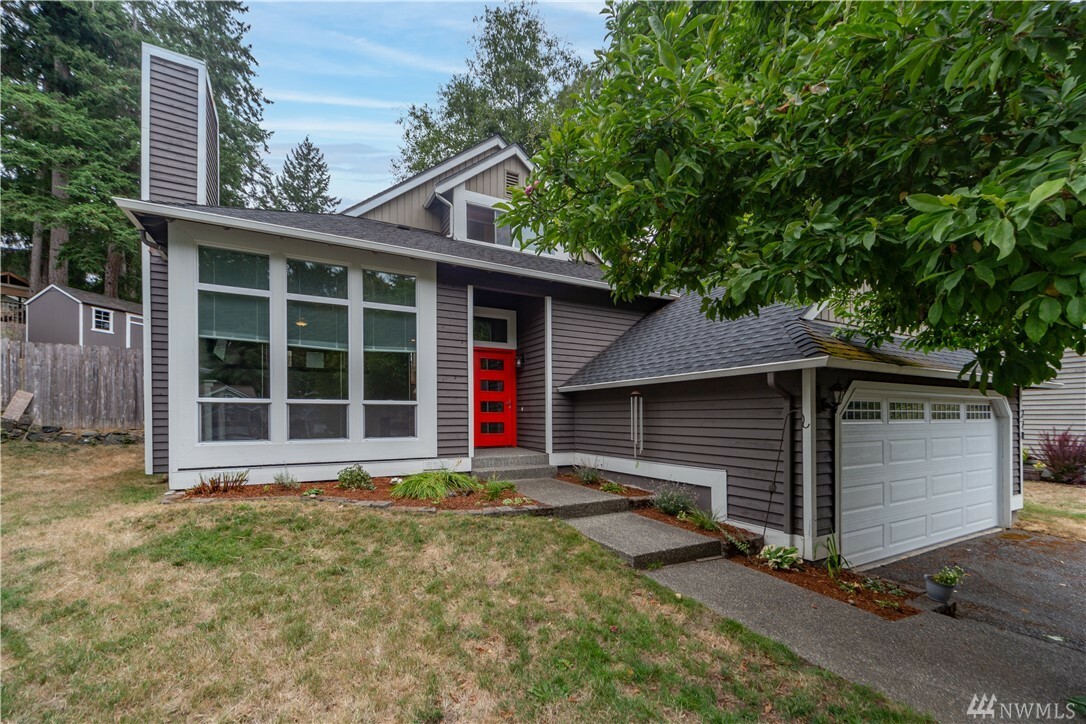 Property Photo:  278 NE Watson Ct  WA 98311 