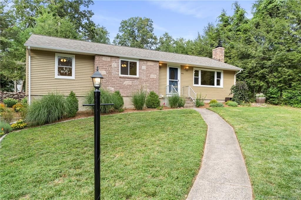 Property Photo:  428 Sharon Drive  CT 06410 