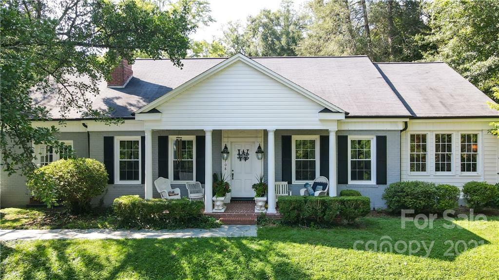 Property Photo:  708 W Union Street  NC 28655 