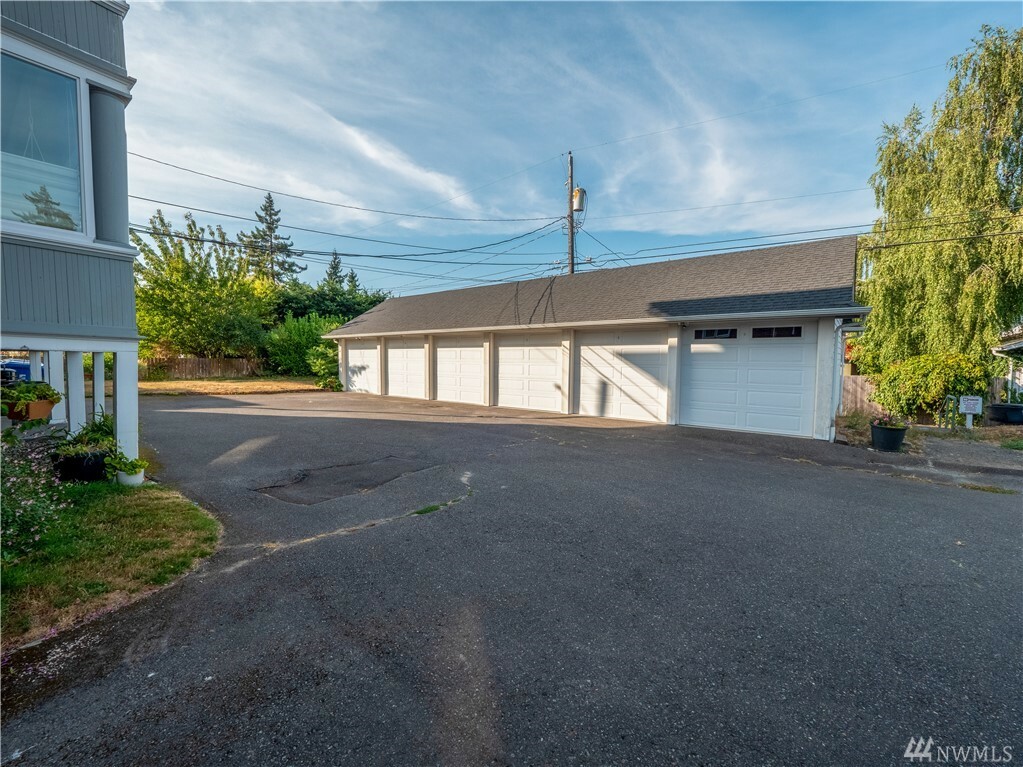 Property Photo:  915 N M St 4  WA 98403 