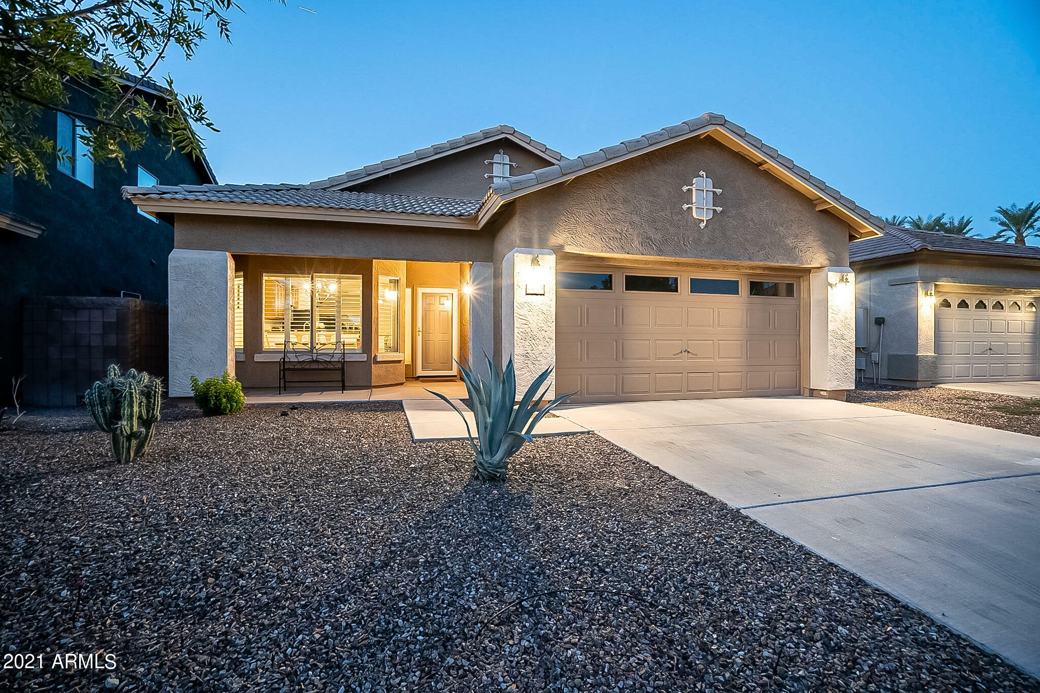 Property Photo:  44008 W Garden Lane  AZ 85139 