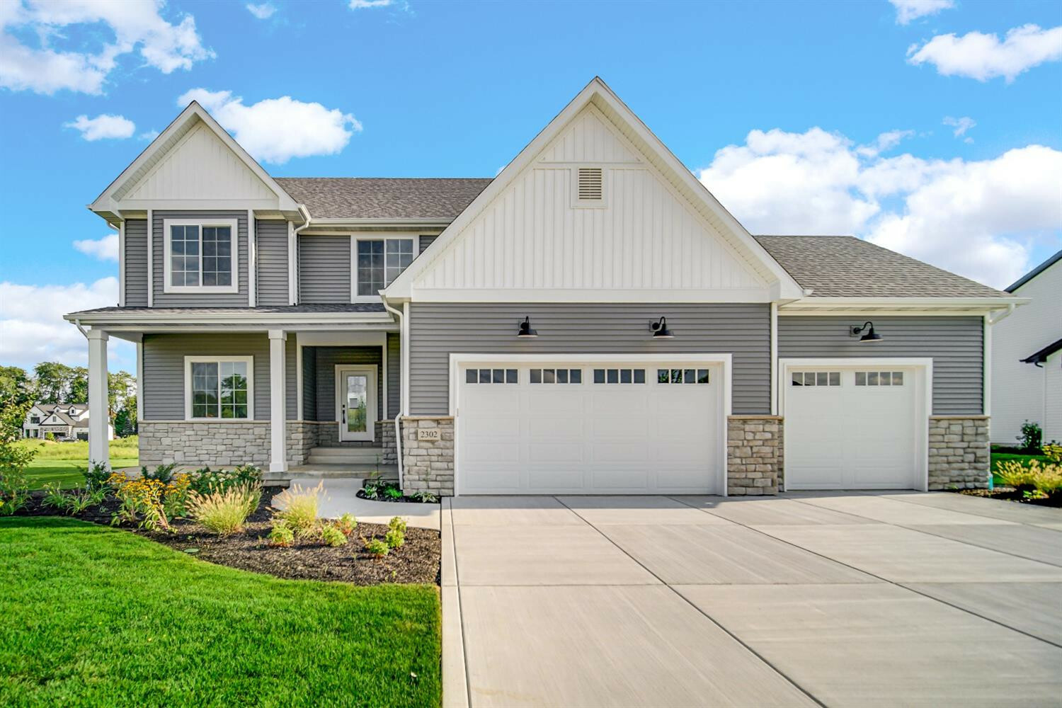 2501 Stirling Drive  Valparaiso IN 46383 photo