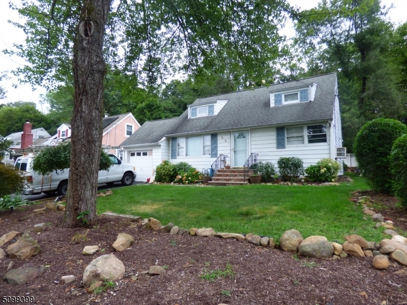 Property Photo:  23 Deerfield Dr  NJ 07052 