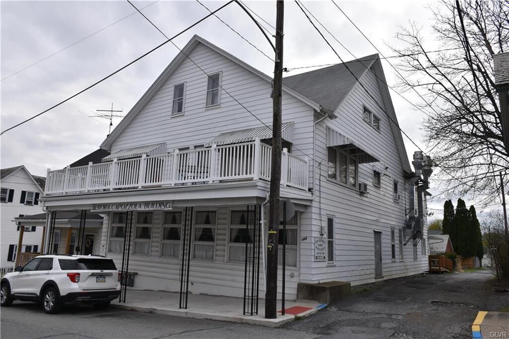 Property Photo:  103 S Robinson Avenue  PA 18072 