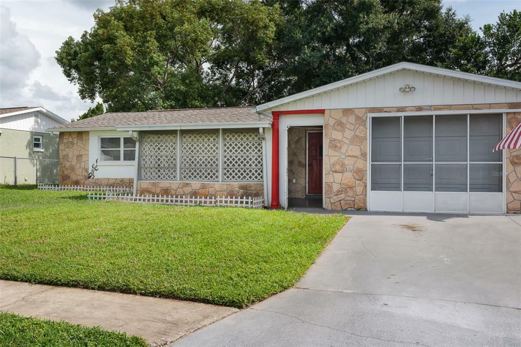 Property Photo:  6344 Edenmore Avenue  FL 34653 