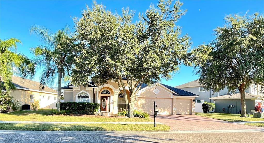 Property Photo:  1807 Regal Mist Loop  FL 34655 