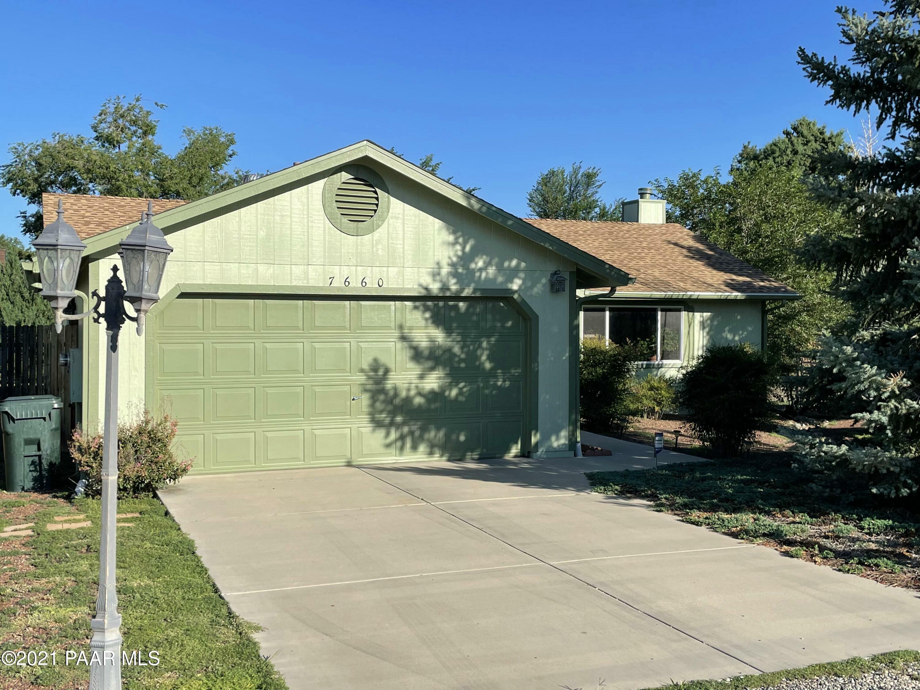 Property Photo: 7660 E Las Flores Avenue AZ 86314
