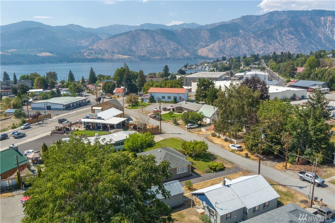 Property Photo: 114 N Harris Ave WA 98831