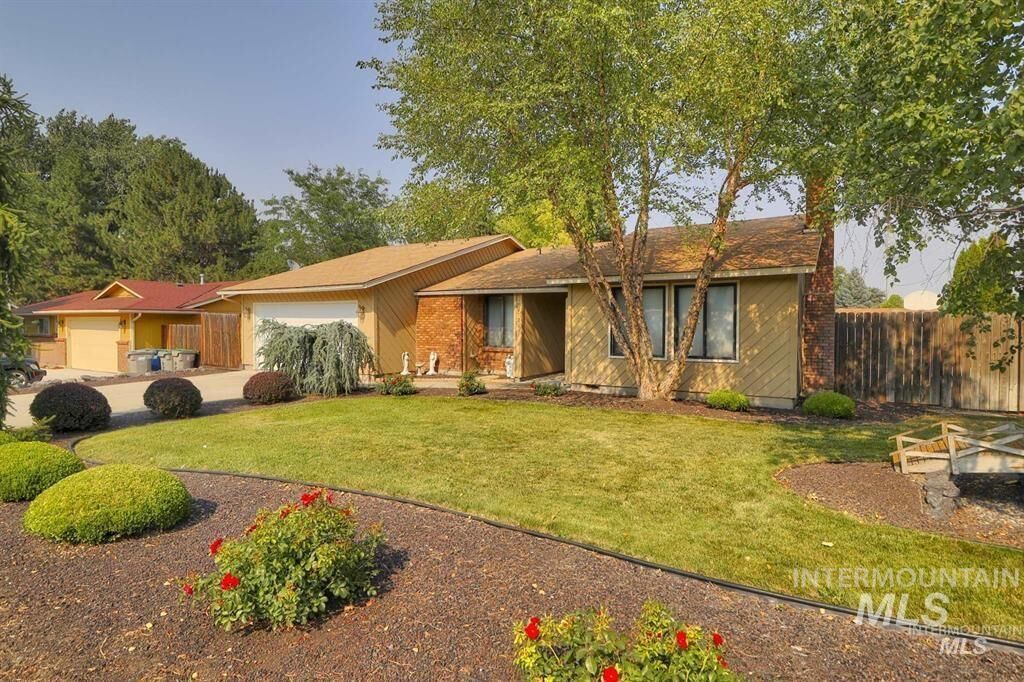 Property Photo:  2972 S Quercus Ave  ID 83709 