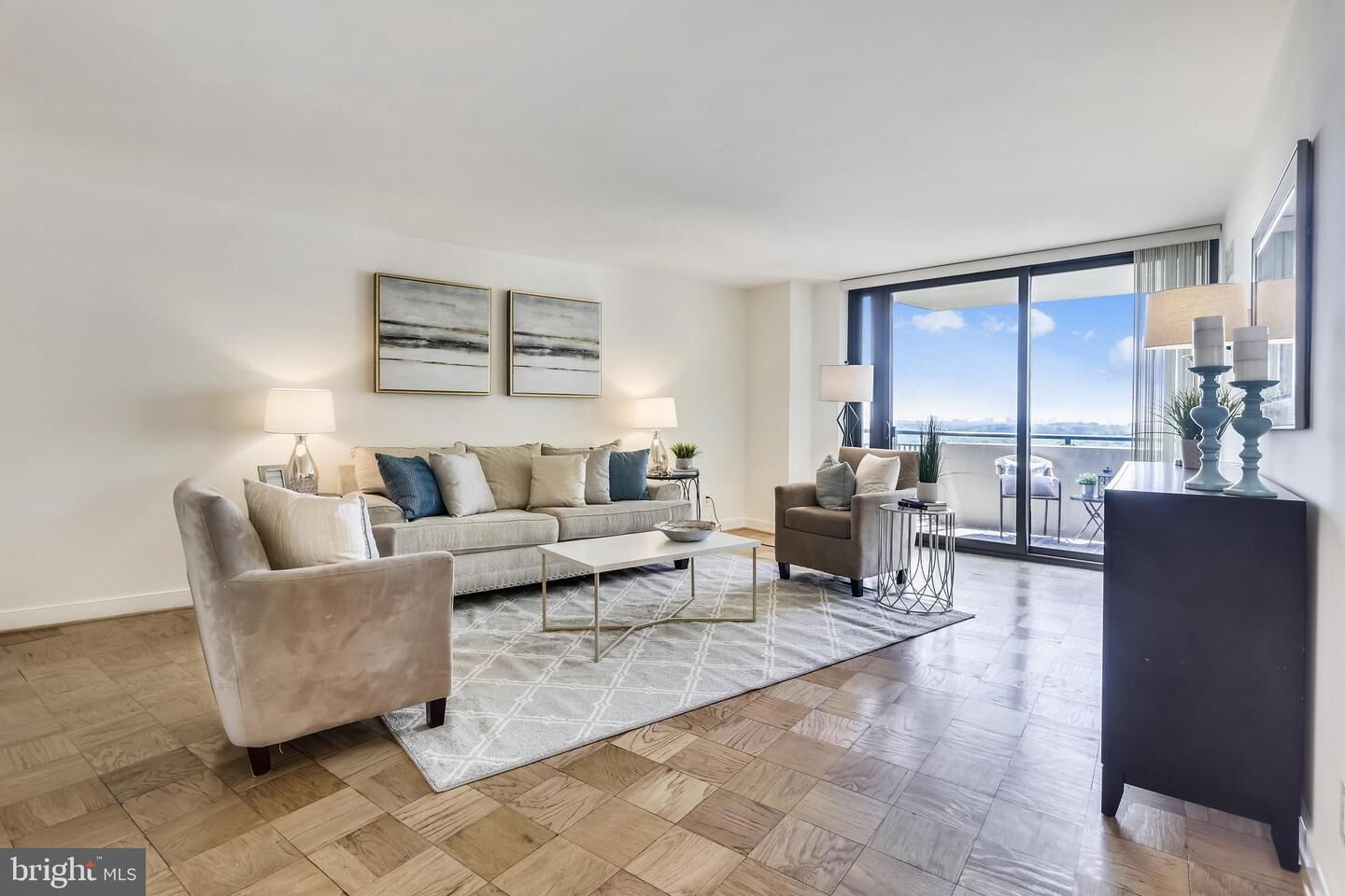 Property Photo: 4620 N Park Avenue 1606E MD 20815