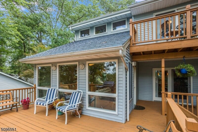 Property Photo:  27 Cliffside Trl  NJ 07834 