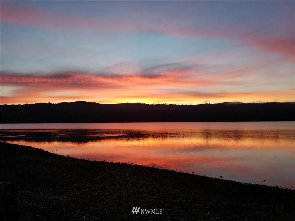 Property Photo: 210 N Ayock Beach Drive WA 98555