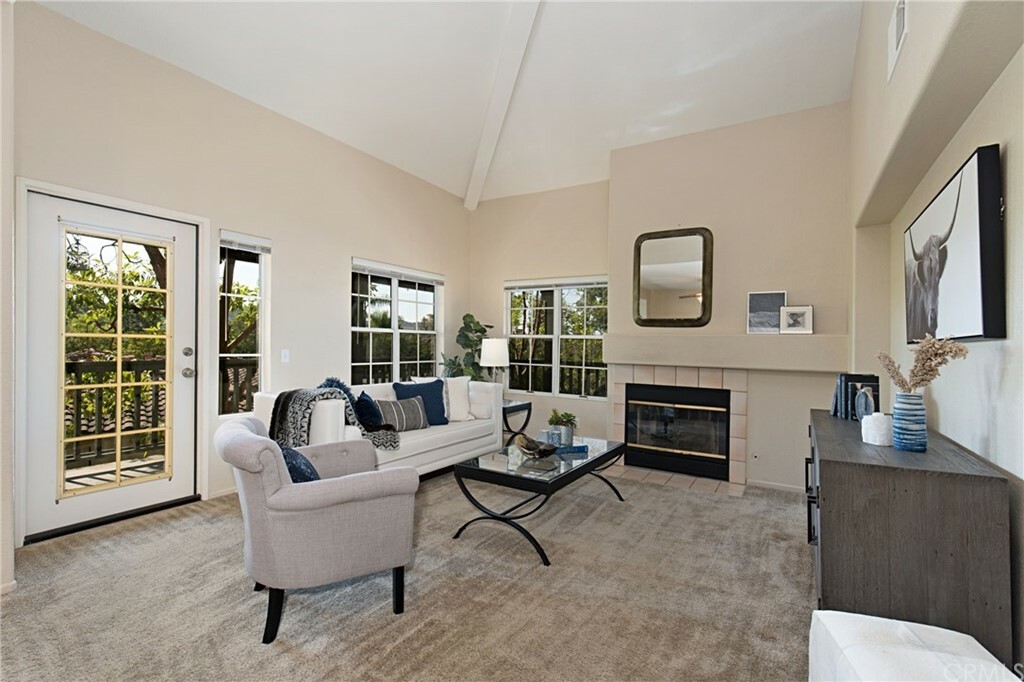 Property Photo: 70 Via Solaz CA 92688