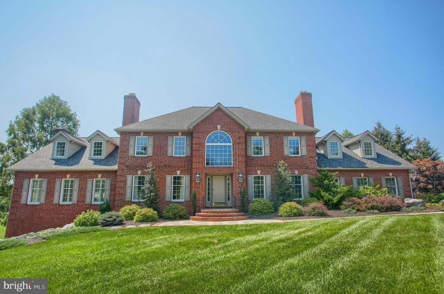 Property Photo: 2839 Myrtle Drive PA 17055