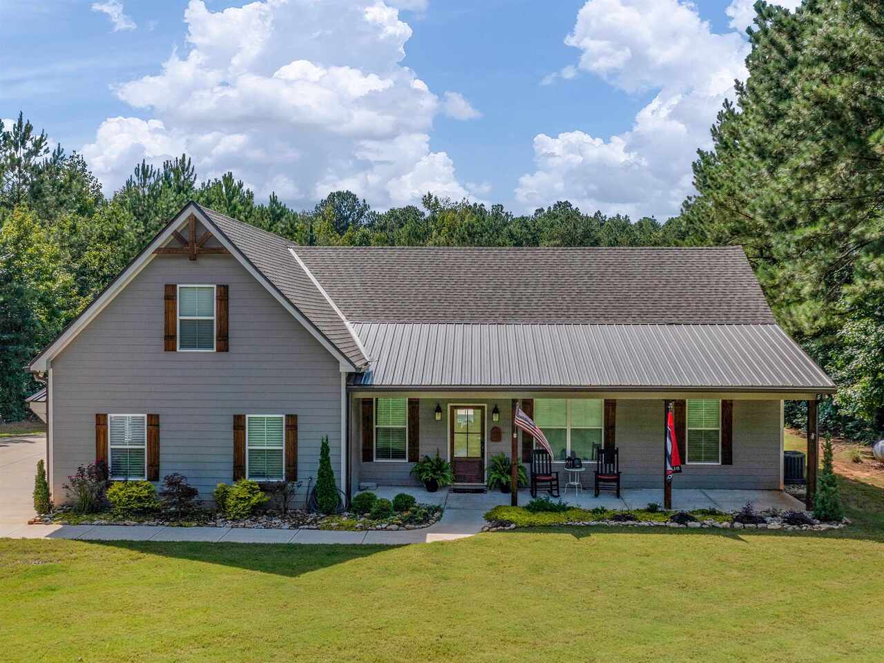 Property Photo:  305 Rising Star Church Road  GA 30233 