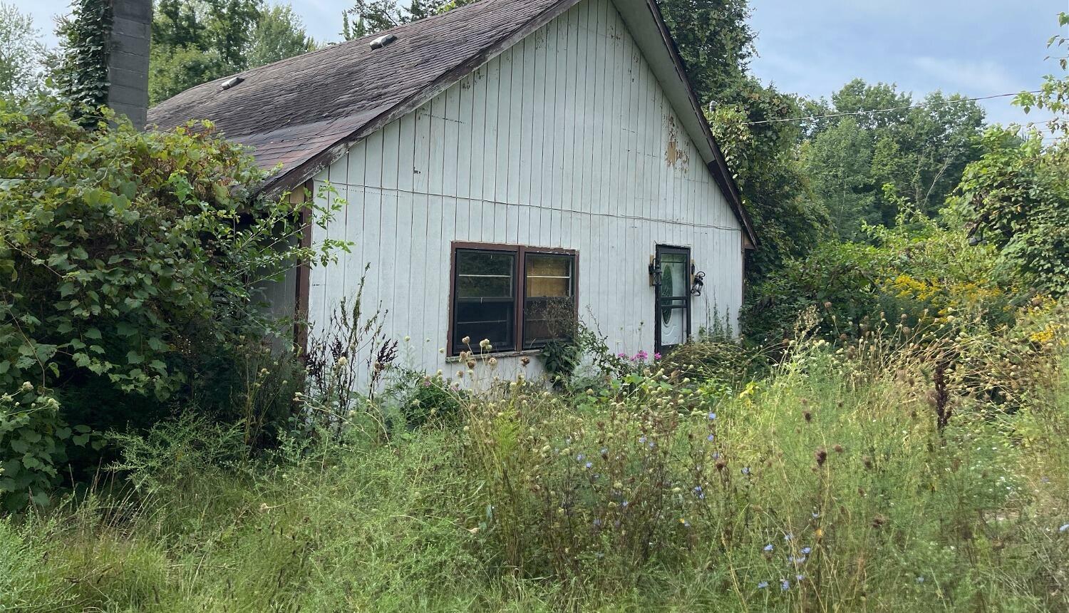 Property Photo:  8800 E Colby Road  MI 48818 