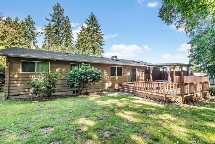 Property Photo: 113 Greenhill Dr WA 98632