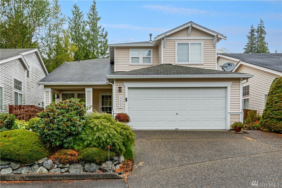 Property Photo:  6607 133rd St SE  WA 98296 