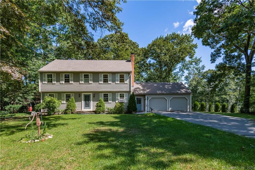 Property Photo: 4 Jennifer Lane CT 06013