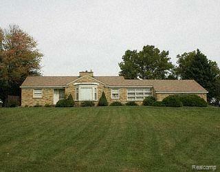 Property Photo:  35360 6 Mile Road  MI 48152 