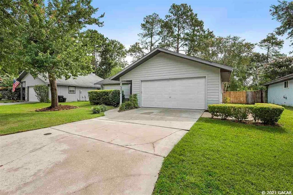 Property Photo:  6511 NW 37th Terrace  FL 32653 