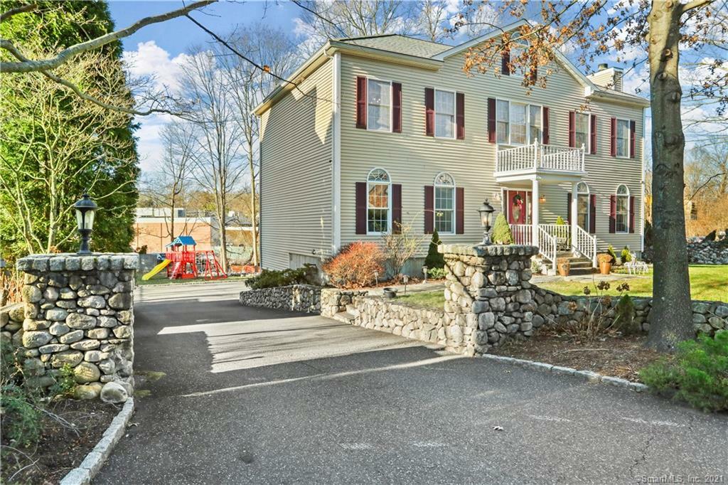 Property Photo:  112 Turn Of River Road  CT 06905 