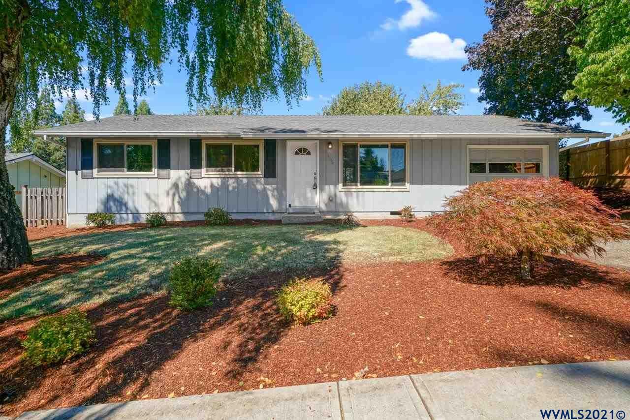 Property Photo: 1495 Juliet Wy S OR 97306-2028