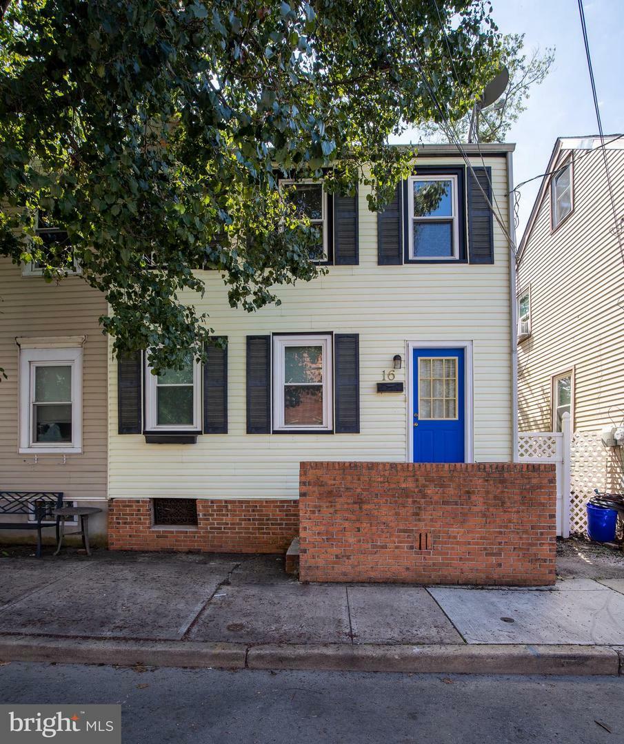 Property Photo:  16 E Burlington Street  NJ 08505 