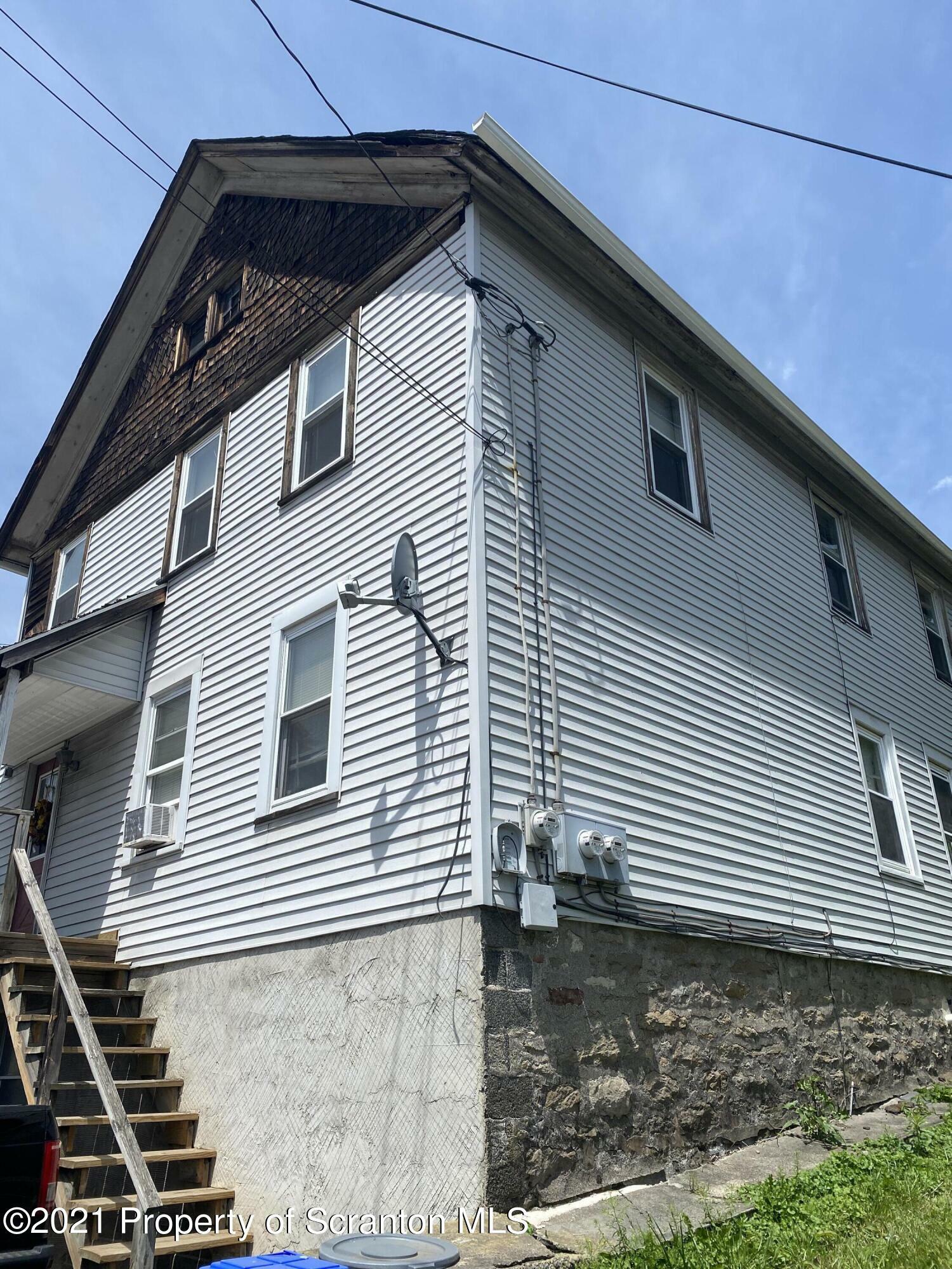 Property Photo:  304 Main Street  PA 18403 