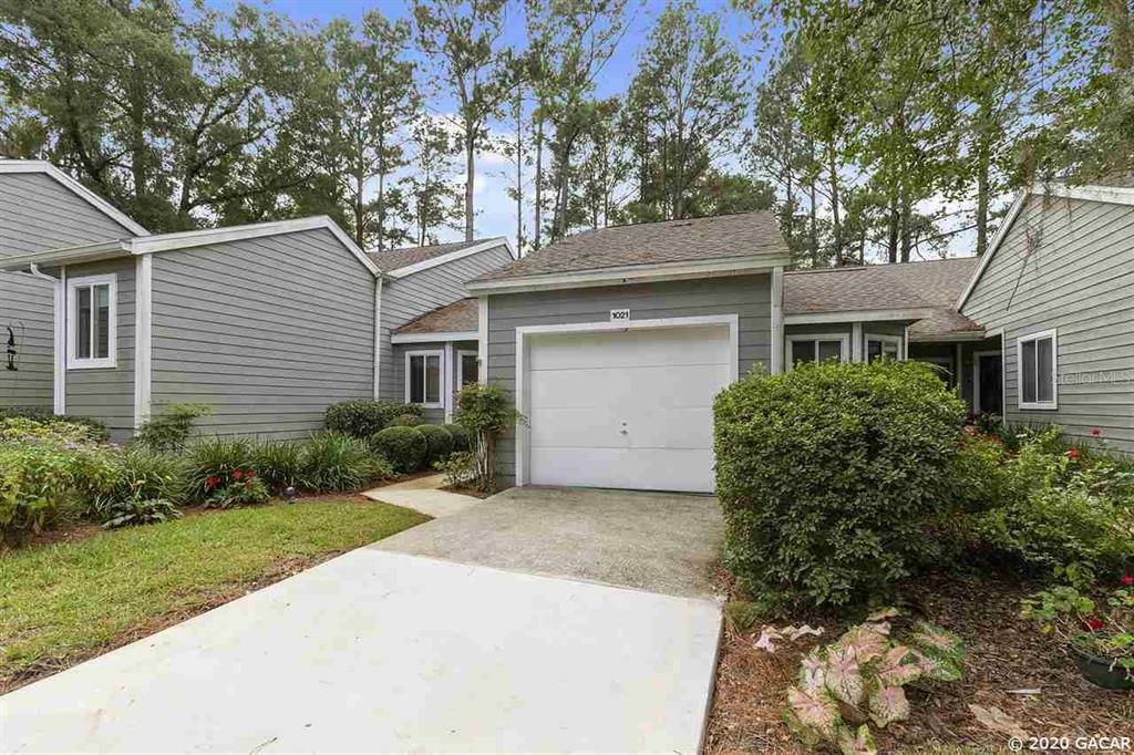 Property Photo:  1021 NW 124th Drive  FL 32669 