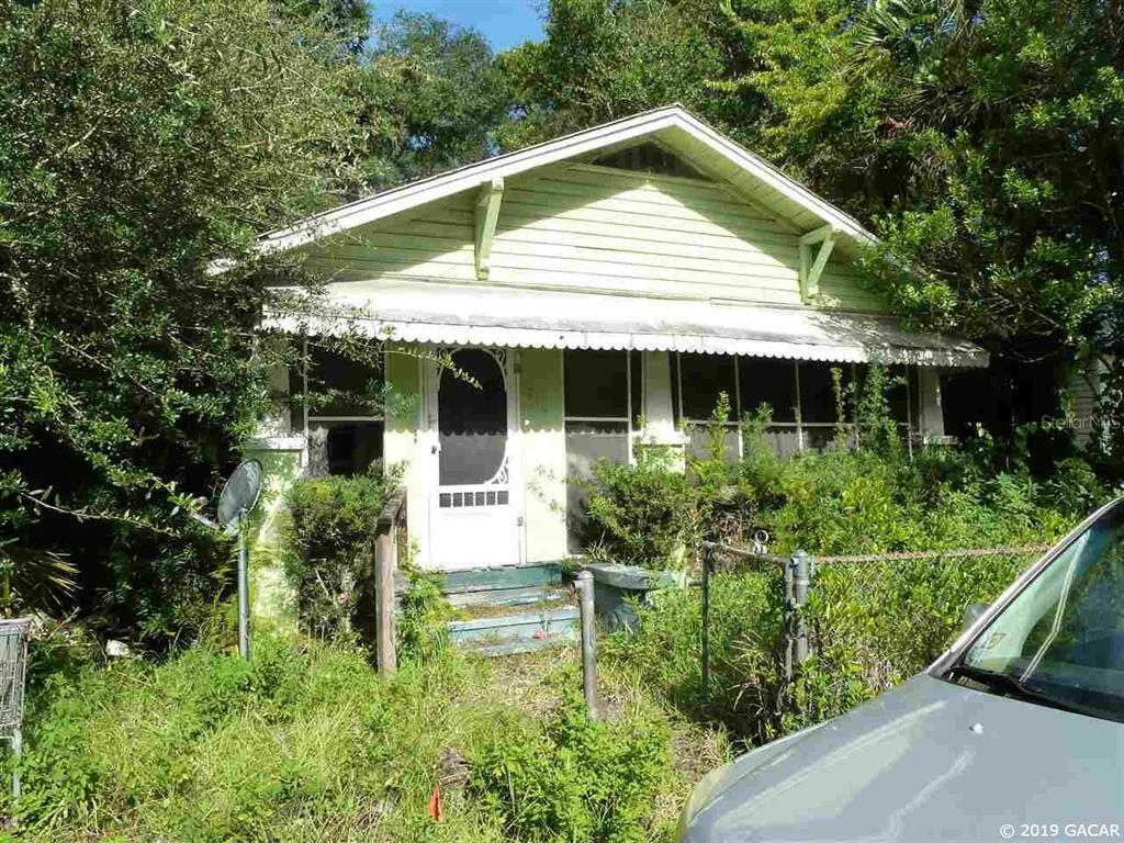 Property Photo:  716 NW 3rd Street  FL 32601 