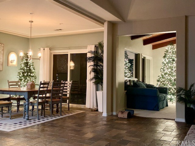 Property Photo: 240 Daffodil Avenue CA 93444