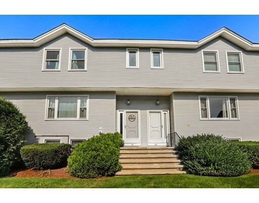 Property Photo: 33 Villa Roma Dr 33 MA 01876