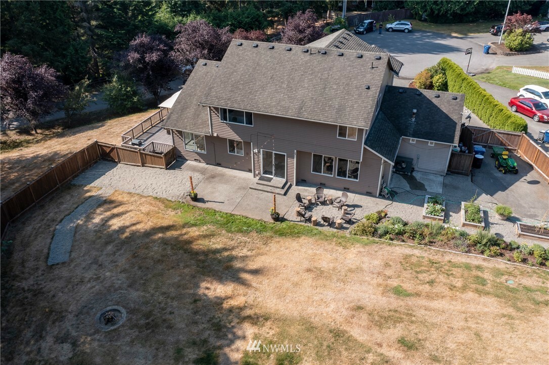 Property Photo:  13813 60th Street SE  WA 98290 