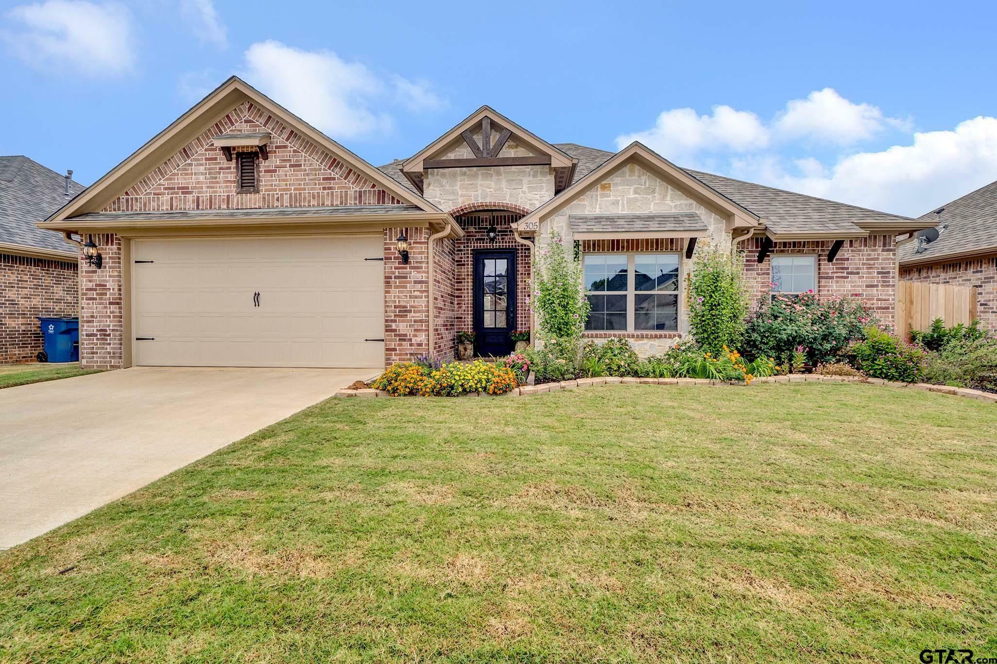 Property Photo:  305 Kingdom Blvd  TX 75771 