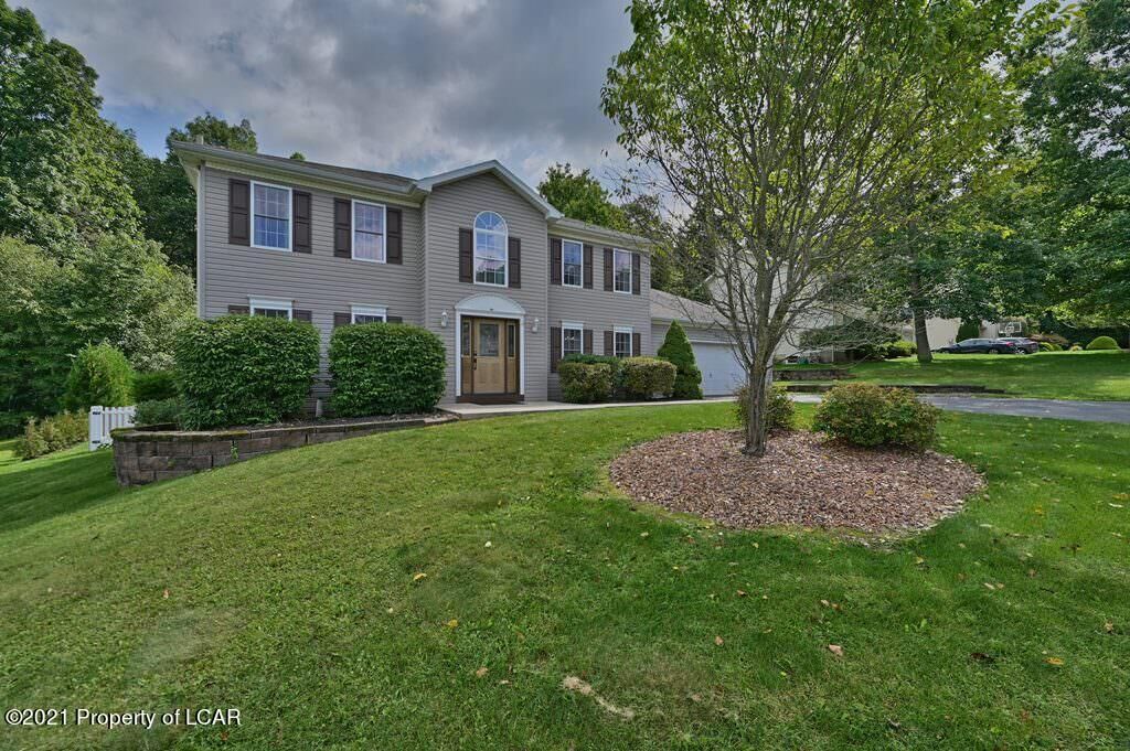 Property Photo:  134 Jeffrey Drive  PA 18249 