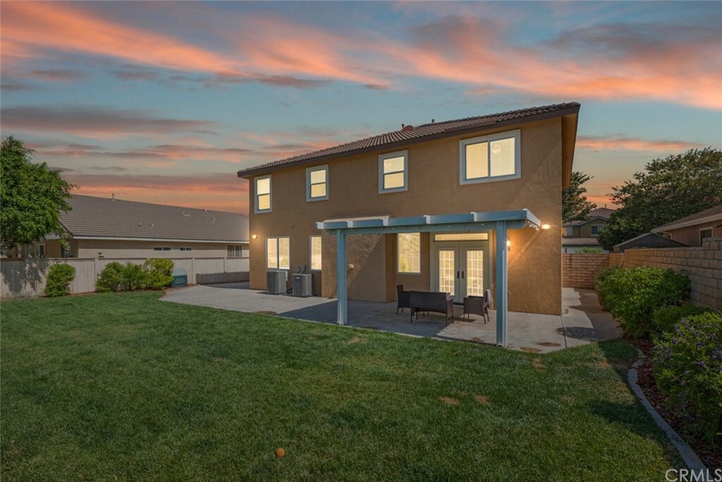 Property Photo:  2154 Dickinson Lane  CA 92878 